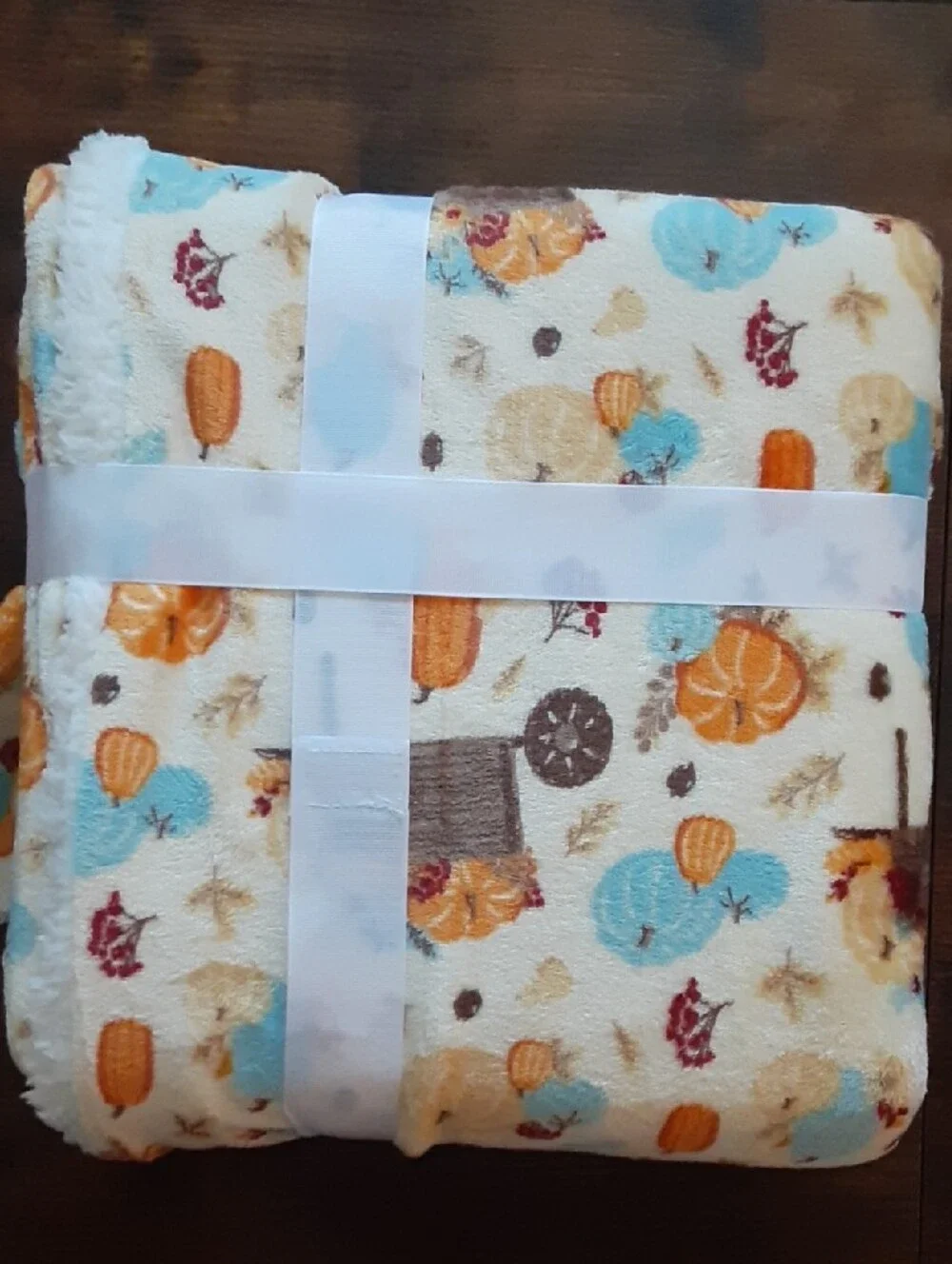 Pumpkin Picking Sherpa Throw Blanket